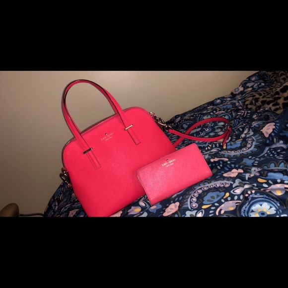Kate Spade Purse - Picture 2 of 6